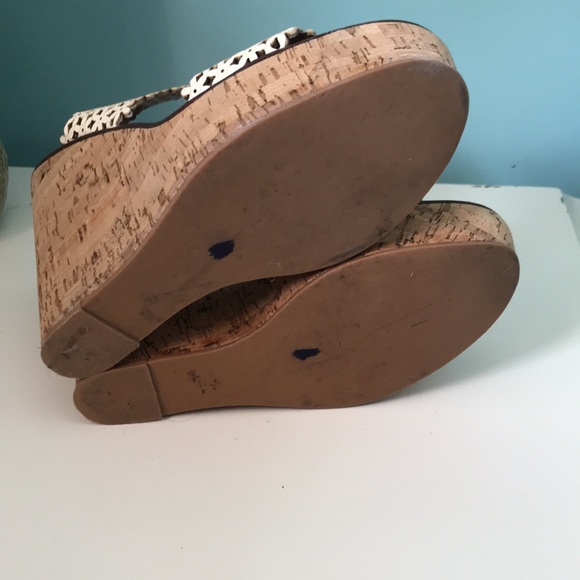 Tory Burch Cork platform wedge sandals ivory daisy cutout leather size 7.5 - Picture 7 of 8